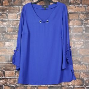 Status by Chenault| Bell Sleeve Tie Tunic Top